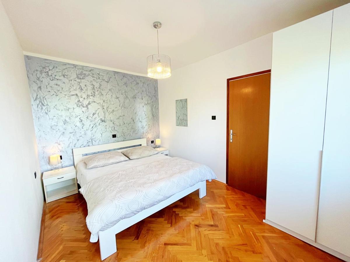 Adria Holiday Home Pinezići Extérieur photo